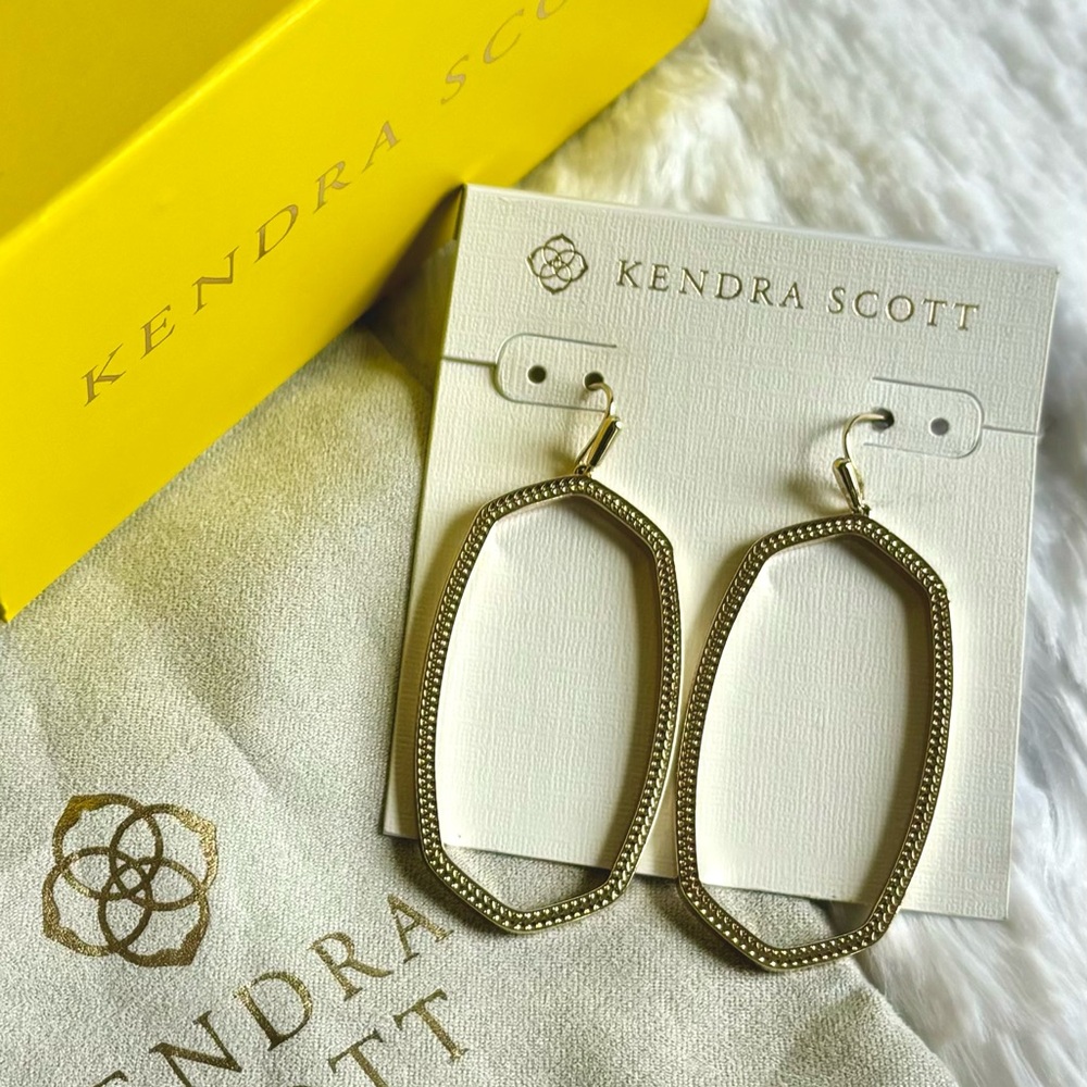NWT Kendra Scott Danielle Open Frame Gold Earrings